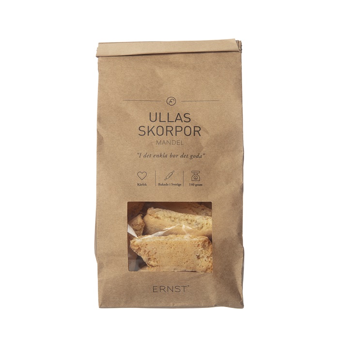Påse med Ullas skorpor med smak av mandel från ERNST.